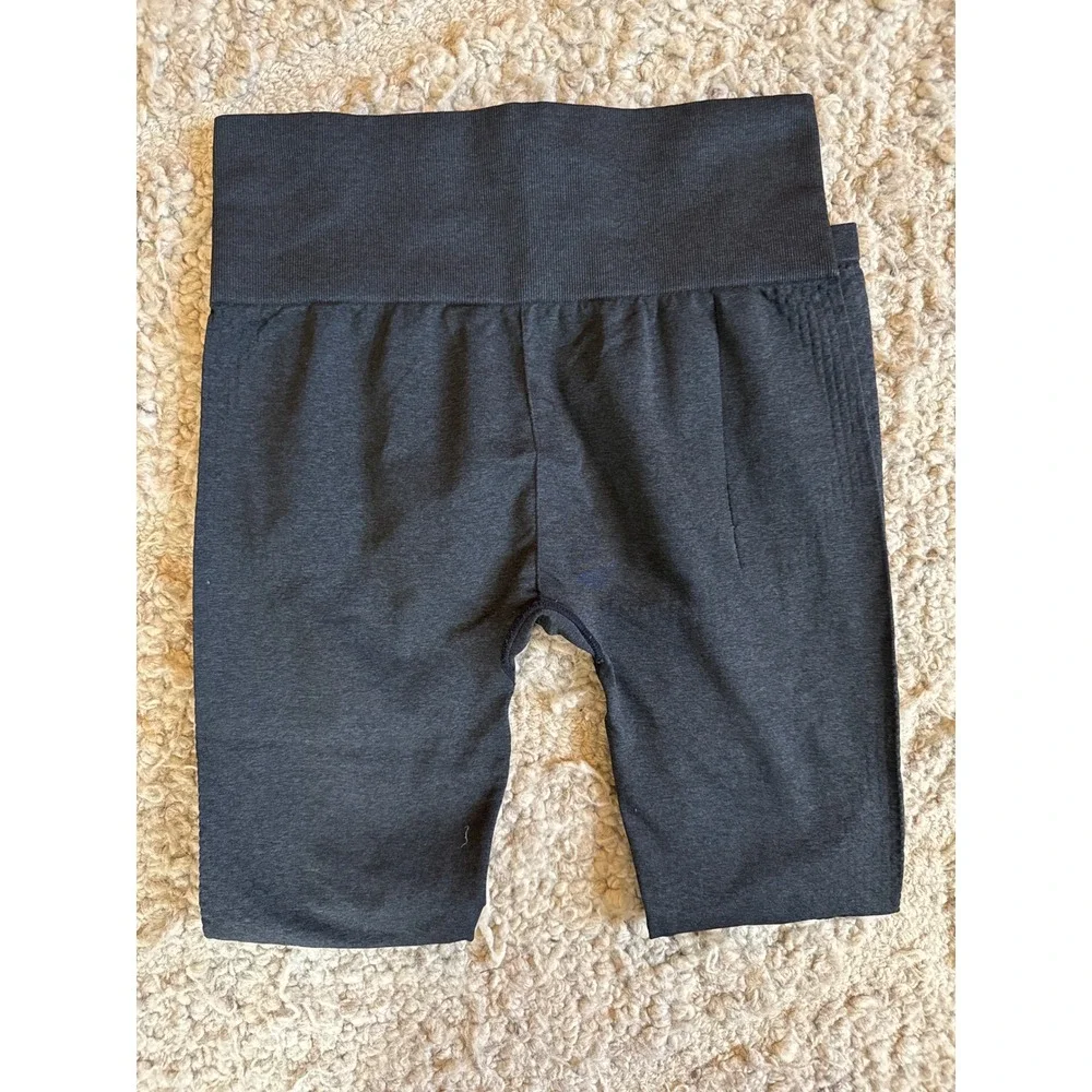 Gym Shark Small Seamless High Waisted Gym Leggings Charcoal Grey Textured Tights - Picture 3 of 4